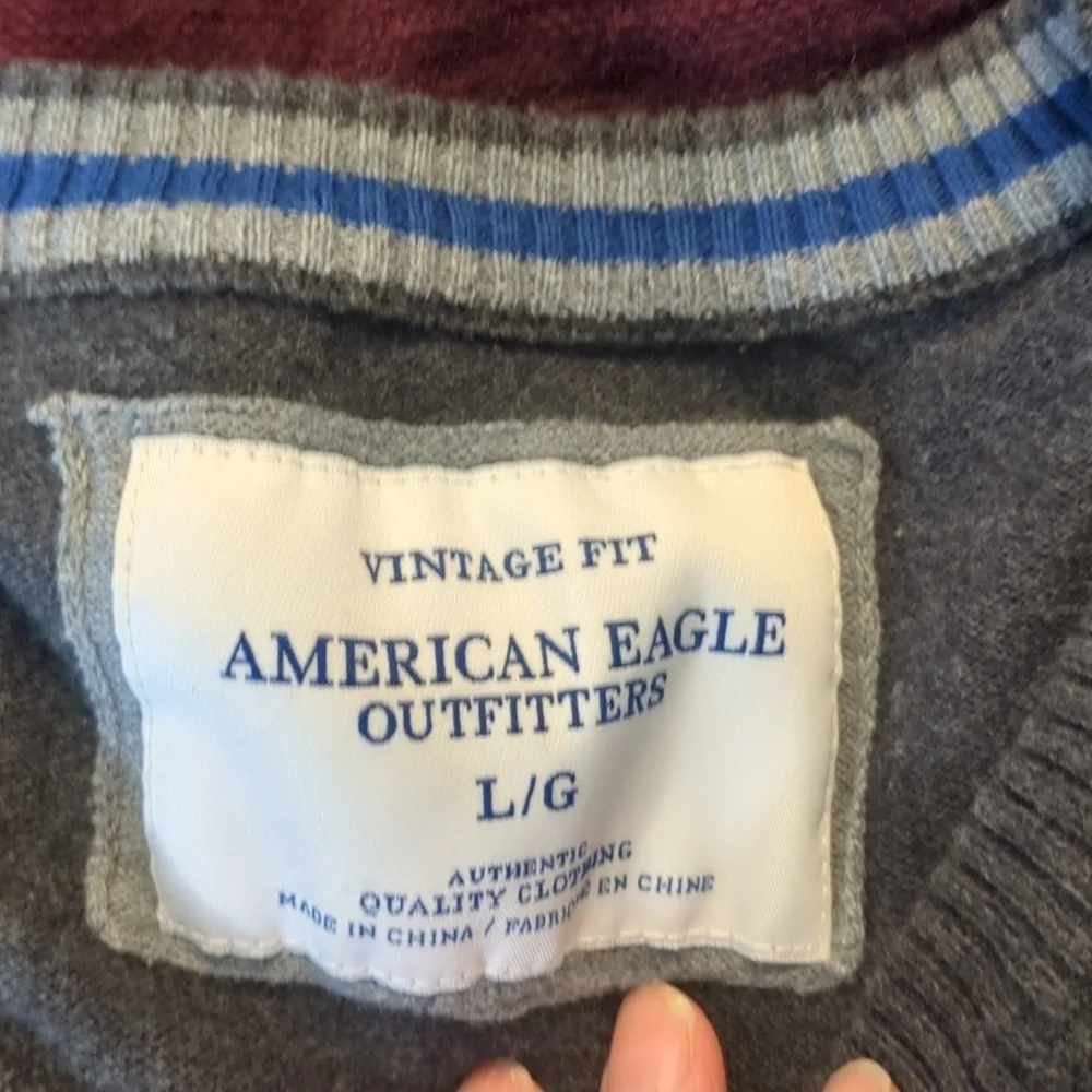 AEO Gray V-Neck Vintage Fot Cotton Sweater